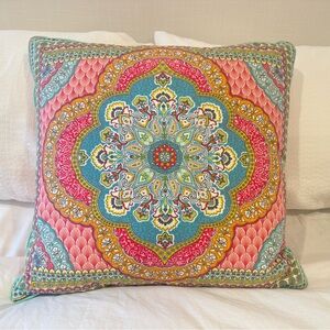 Lúcida 100% cotton colorful medallion print 22” x 22”.